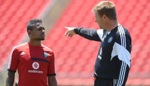 JOHANNEBURG, SOUTH AFRICA - OCTOBER 29:Kermit Erasmus and Eric Tinkler during the Orlando Pirates media open day at Rand Stadium on October 29, 2013 in Johannesburg, South Africa. (Photo by Lefty Shivambu/Gallo Images)